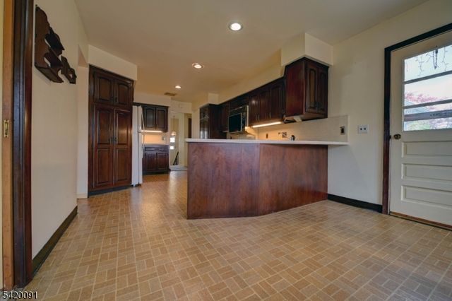 301 Grand Blvd, Emerson Boro, NJ 07630