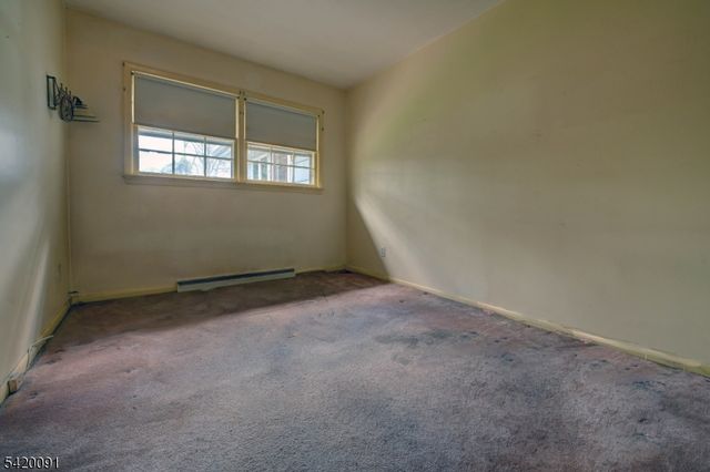 301 Grand Blvd, Emerson Boro, NJ 07630