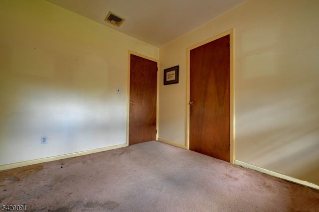 301 Grand Blvd, Emerson Boro, NJ 07630