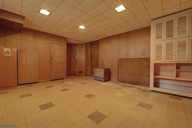 301 Grand Blvd, Emerson Boro, NJ 07630