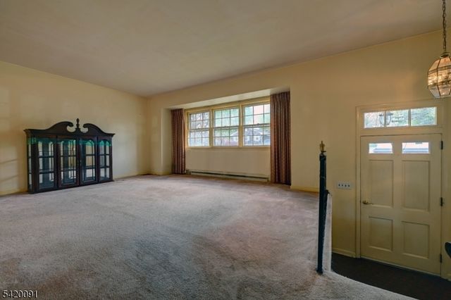 301 Grand Blvd, Emerson Boro, NJ 07630