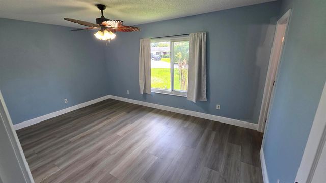 2209 SE East Dunbrooke Circle, Port St. Lucie, FL 34952