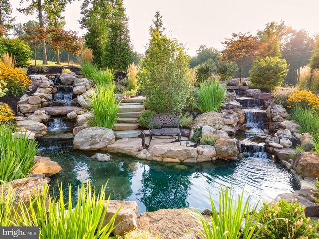 7484 WILSON RD, Warrenton, VA 20186