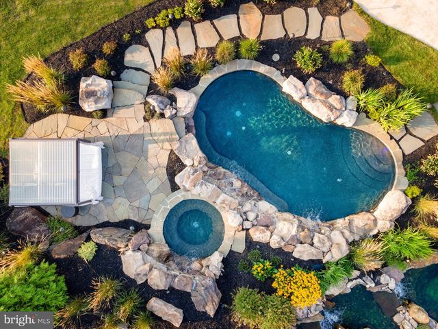 7484 WILSON RD, Warrenton, VA 20186