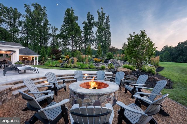 7484 WILSON RD, Warrenton, VA 20186