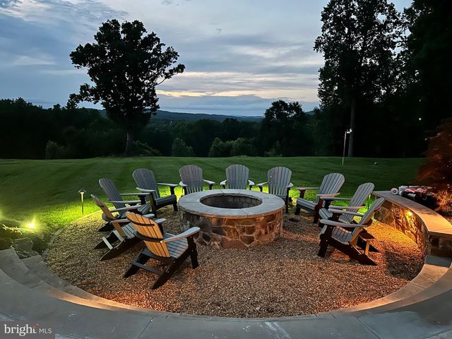 7484 WILSON RD, Warrenton, VA 20186