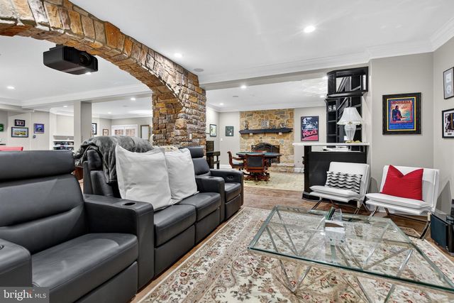 7484 WILSON RD, Warrenton, VA 20186