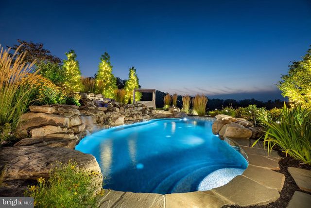 7484 WILSON RD, Warrenton, VA 20186