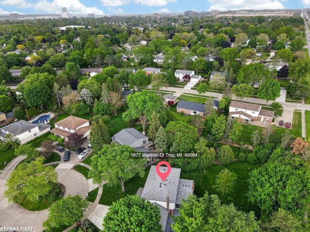 1977 Warbler Court, Troy, MI 48084
