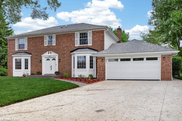 1977 Warbler Court, Troy, MI 48084