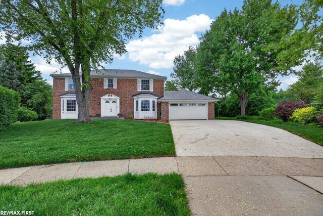 1977 Warbler Court, Troy, MI 48084