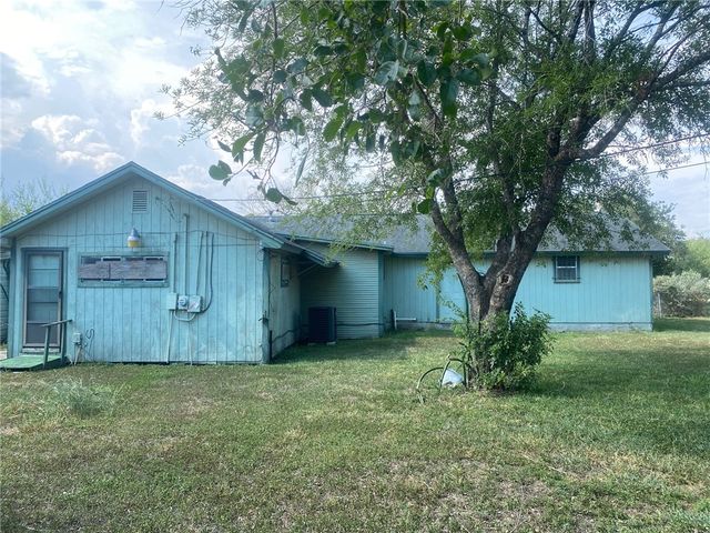 813 E Yoakum Ave, Kingsville, TX 78363