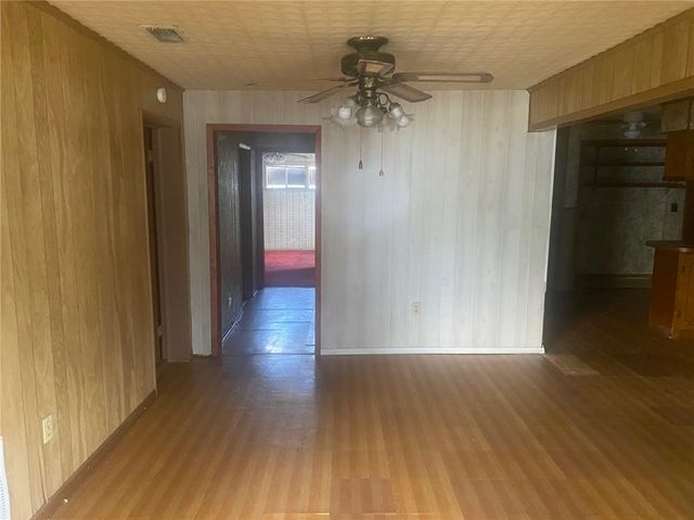 813 E Yoakum Ave, Kingsville, TX 78363