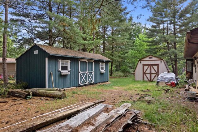 W7092 N Oakwood Circle, Neshkoro, WI 54960