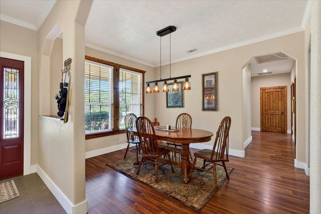 11591 Farm Market 59, Athens, TX 75751