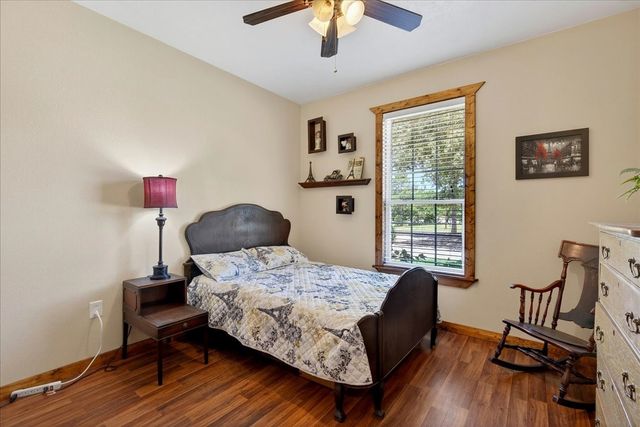 11591 Farm Market 59, Athens, TX 75751