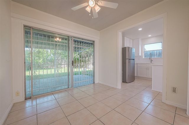 10819 Sageriver Drive, Houston, TX 77089