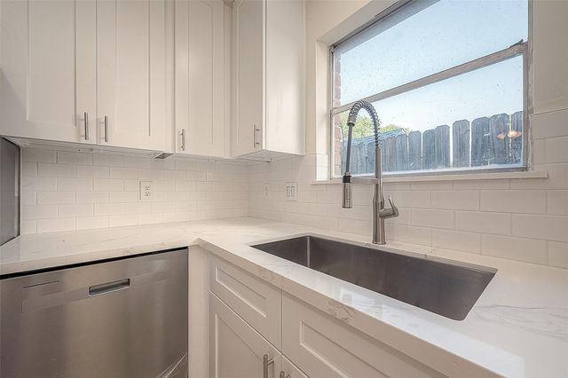 10819 Sageriver Drive, Houston, TX 77089