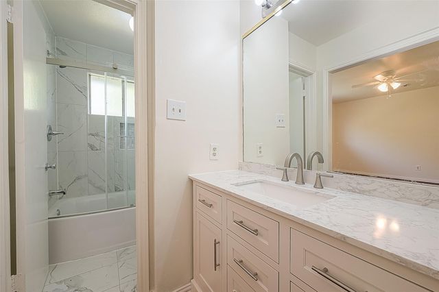 10819 Sageriver Drive, Houston, TX 77089