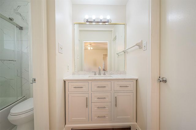 10819 Sageriver Drive, Houston, TX 77089