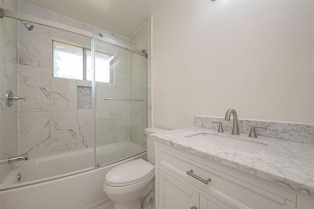 10819 Sageriver Drive, Houston, TX 77089