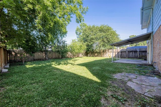 10819 Sageriver Drive, Houston, TX 77089