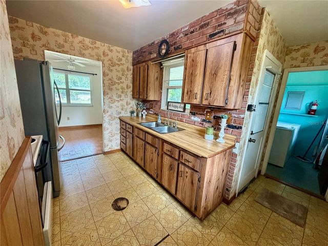 6105 NW 57TH COURT, Ocala, FL 34482