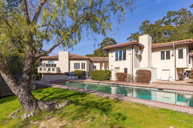 1035 Macadamia Drive, Hillsborough, CA 94010