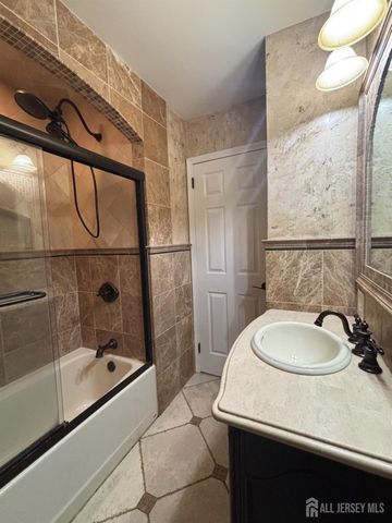 200 Gabriel Terrace, Sayreville, NJ 08879