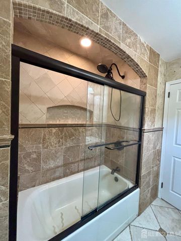 200 Gabriel Terrace, Sayreville, NJ 08879