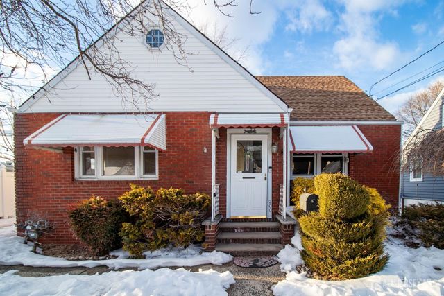 200 Gabriel Terrace, Sayreville, NJ 08879