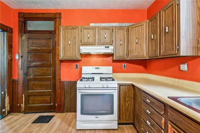 1369 5th Ave, Freedom, PA 15042