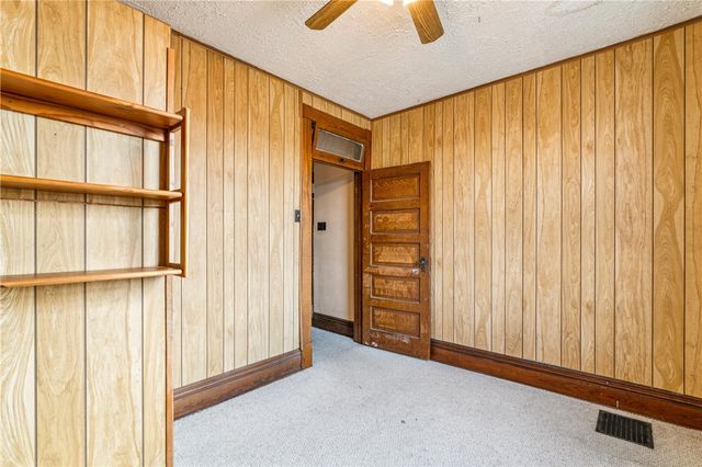 1369 5th Ave, Freedom, PA 15042