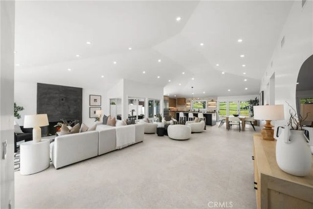 19741 Quiet Bay, Huntington Beach, CA 92648