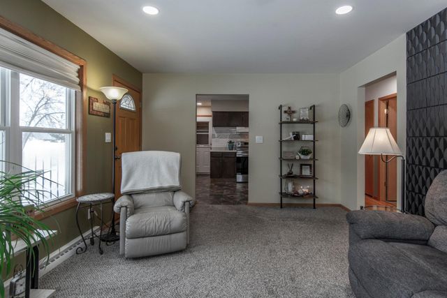 1218 7th Avenue NE, Brainerd, MN 56401