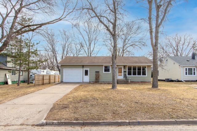 1218 7th Avenue NE, Brainerd, MN 56401