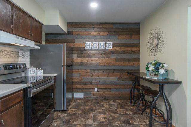 1218 7th Avenue NE, Brainerd, MN 56401