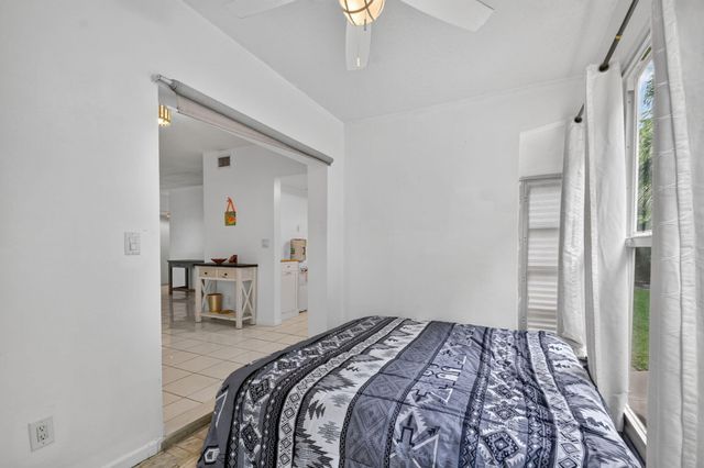 658 NE 6TH Court E E, Boynton Beach, FL 33435