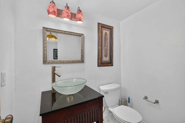 658 NE 6TH Court E E, Boynton Beach, FL 33435