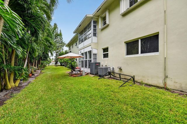 658 NE 6TH Court E E, Boynton Beach, FL 33435