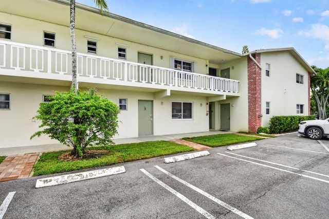 658 NE 6TH Court E E, Boynton Beach, FL 33435