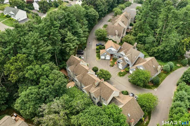 41 Greystone 41, Shelton, CT 06484