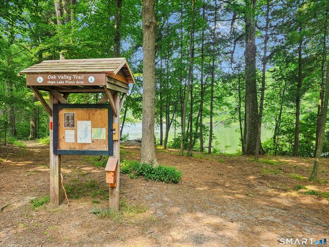 41 Greystone 41, Shelton, CT 06484