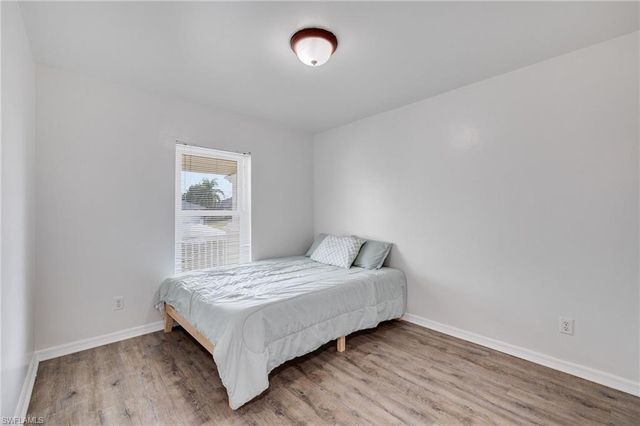 1707 SW 3rd ST, Cape Coral, FL 33991