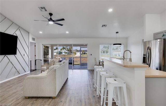 1707 SW 3rd ST, Cape Coral, FL 33991