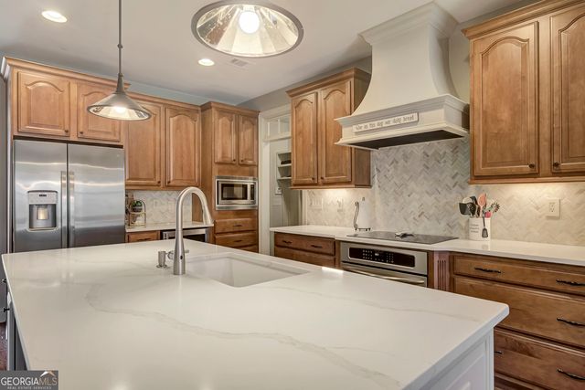 71 Saddleback Ledge Way, Sharpsburg, GA 30277