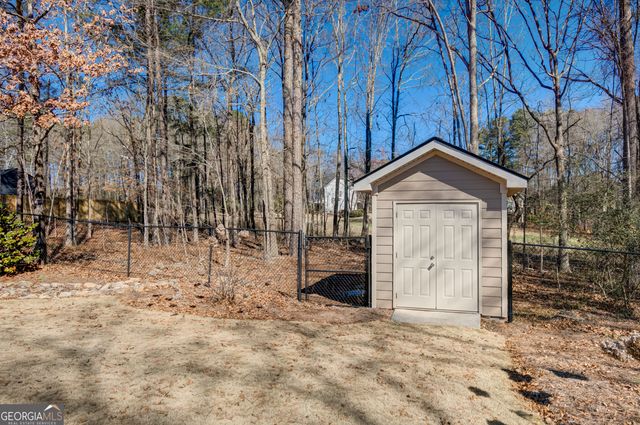 71 Saddleback Ledge Way, Sharpsburg, GA 30277