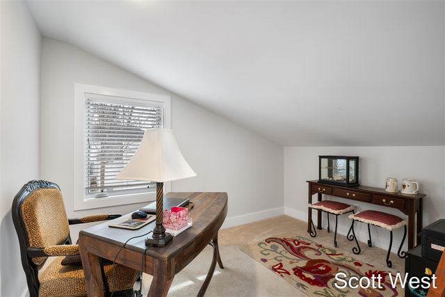 2909 Cascade Springs Drive, Grand Rapids, MI 49546