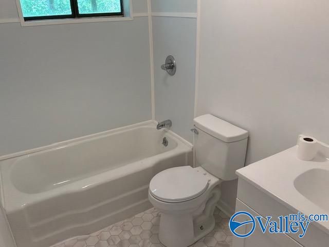 303 Cromwell Avenue, Gadsden, AL 35903