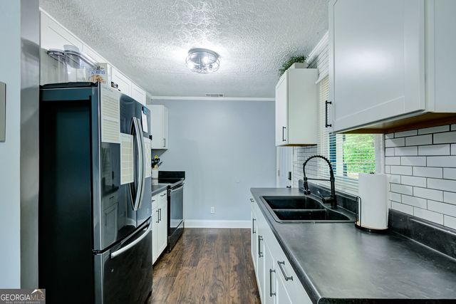 133 Davis Road, Barnesville, GA 30204